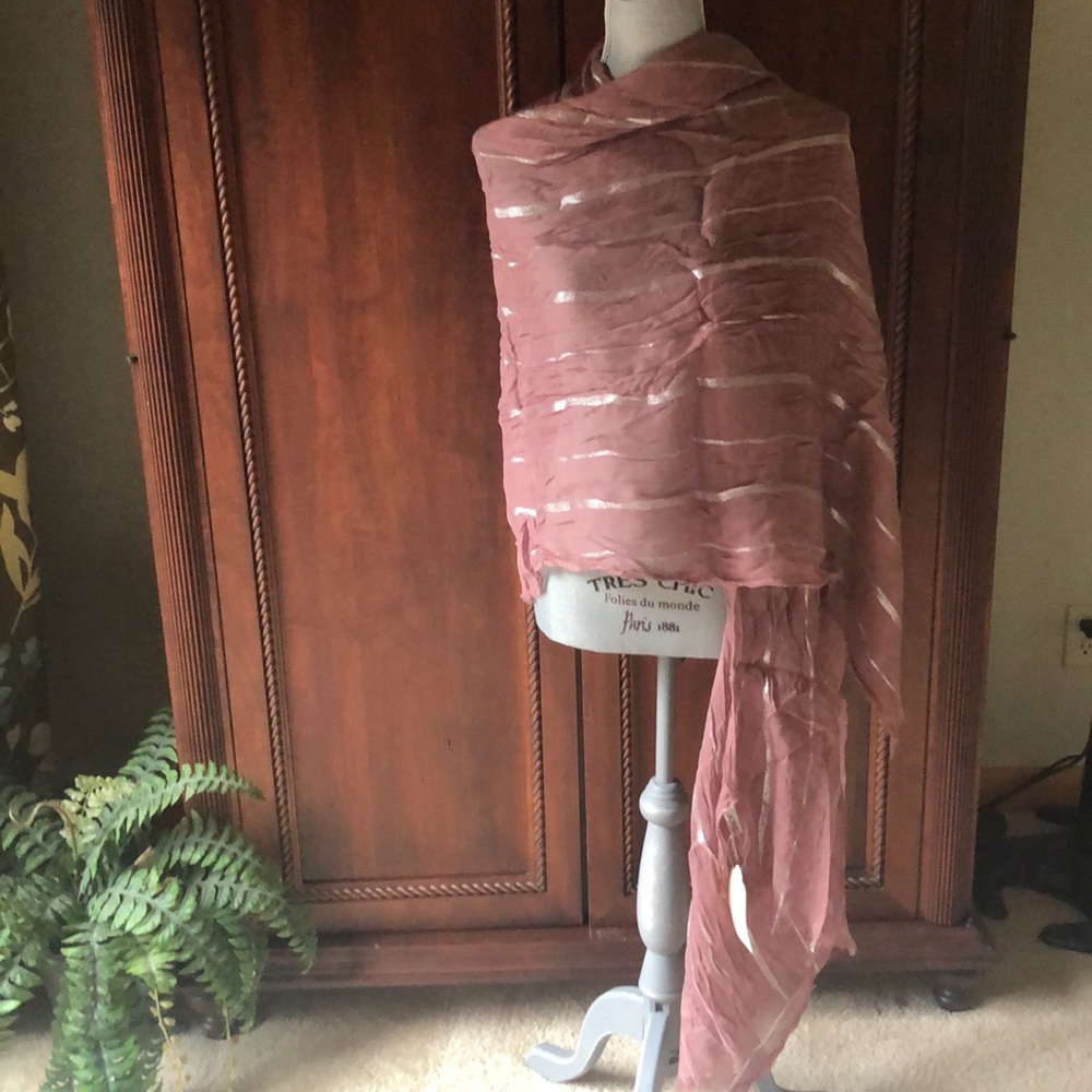 NWT kashkha scarf- multiple ways to wear - Picture 3 of 6